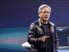 英伟达 CEO 黄仁勋穿过的皮夹克将拍卖：含亲笔签名，成交价预计在 4 万-6 万美元五猫网 - AI工具、API服务与独立产品开发五猫网